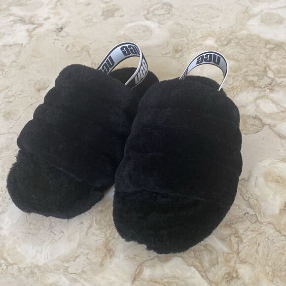 UGG Fluff Yeah Sheepskin Sandals - Picture 4 of 12